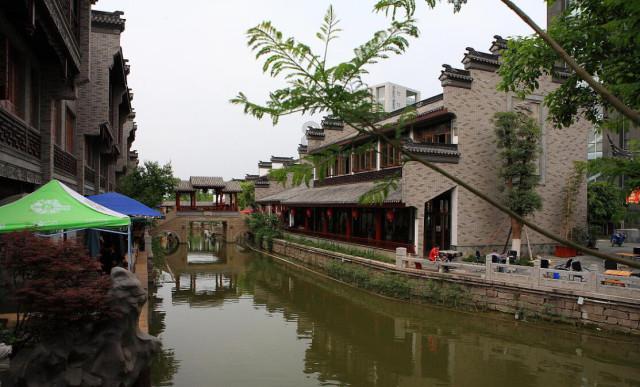 你觉得下面这句话，能作为朋友说出来吗？为什么说这句话暧昧呢？想看到朋友脸上的笑容有错吗？